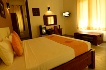 matara safari hotels rooms sri lanka - Luxury Room Service in Udawalwe Hotel 